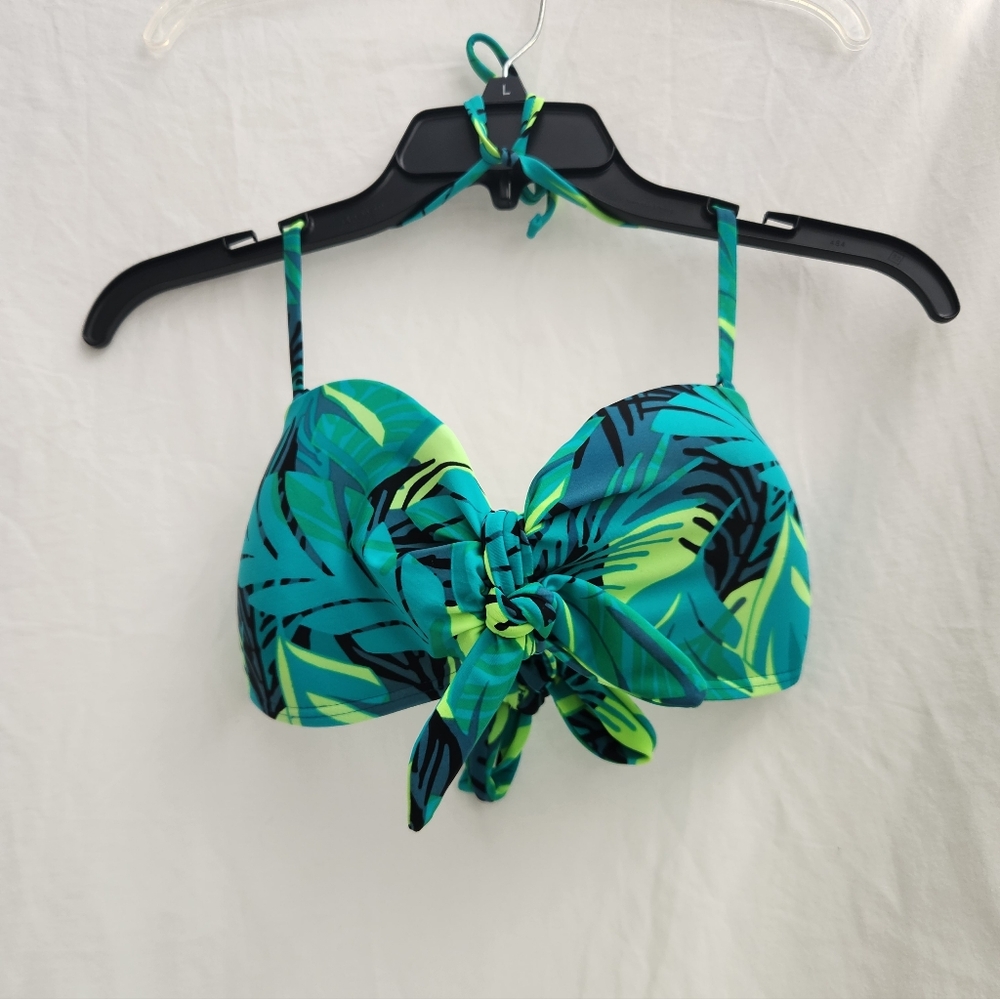 Xhilaration Green and Blue Bikini Top